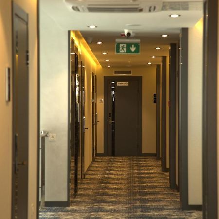 Unique Hotel Tasjkent Eksteriør bilde