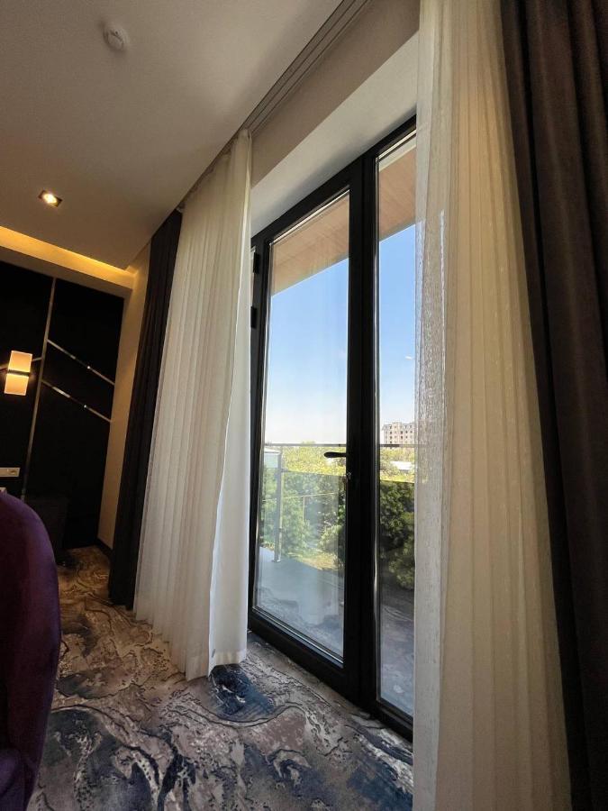 Unique Hotel Tasjkent Eksteriør bilde