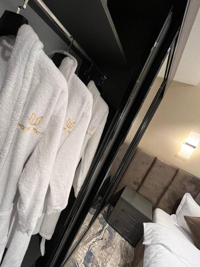 Unique Hotel Tasjkent Eksteriør bilde
