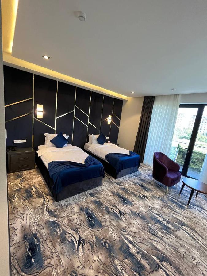 Unique Hotel Tasjkent Eksteriør bilde